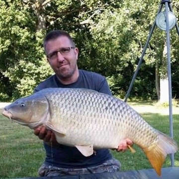 Carp (27lbs 2oz ) caught by Stuart Carpenter at  France.