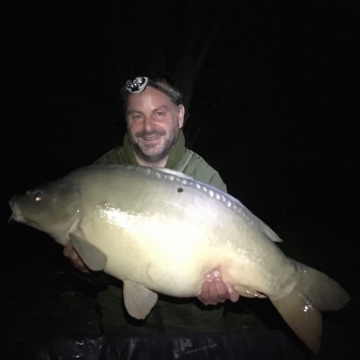 Carp (37lbs 12oz ) caught by Dave Sellars at  France.