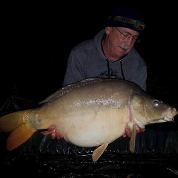 Carp (37lbs 4oz ) caught by Mick Cooper at  France.