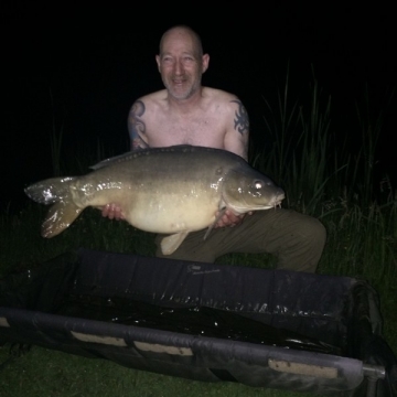 Carp (37lbs 8oz ) caught by Dean Johnson at  France.