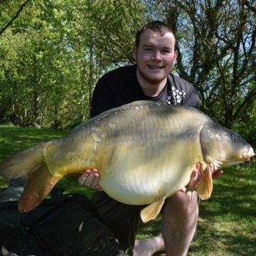 Carp (38lbs 0oz ) caught by Ryan Snelson at  France.