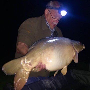 Carp (38lbs 0oz ) caught by Barry Cundiff at  France.