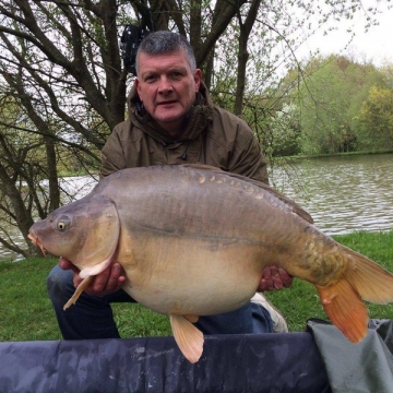 Carp (40lbs 8oz ) caught by Andy Faith (PB) at  France.