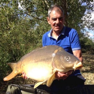                                             Bob Carey: Carp 40lbs 8oz
                                    