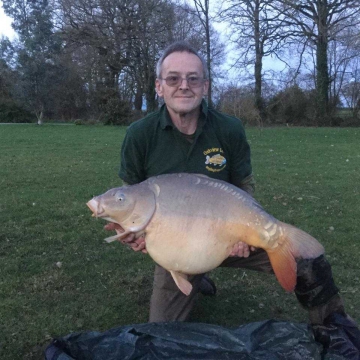 Carp (0lbs 0oz ) caught by Pete Wright at  France.