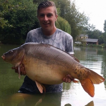 Carp (41lbs 2oz ) caught by Liam Carpenter (PB) at  France.