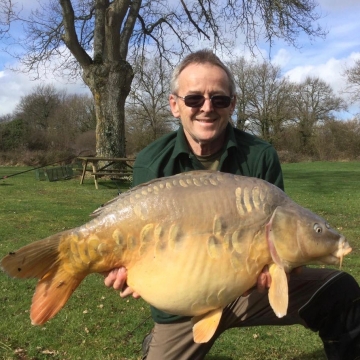 Carp (0lbs 0oz ) caught by Pete Wright at  France.