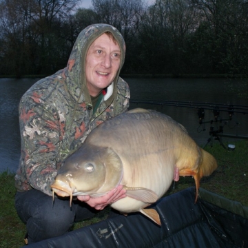                                             Graham Burn: Carp 42lbs 5oz
                                    