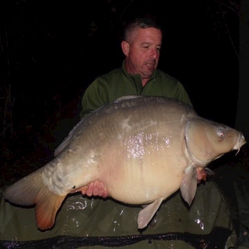                                             Barry Plummer: Carp 44lbs 12oz
                                    