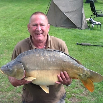 Carp (0lbs 0oz ) caught by Martyn Tuckey at  France.