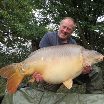 Carp (46lbs 0oz ) caught by Paul Cooper at  France.