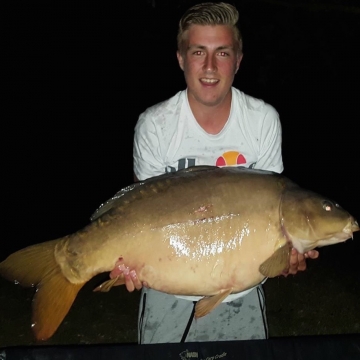 Carp (46lbs 0oz ) caught by Liam Carpenter (PB) at  France.