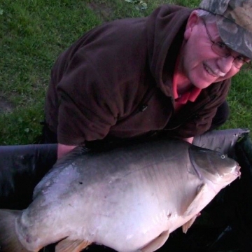 Carp (47lbs 5oz ) caught by Paul Shaw (PB) at  France.