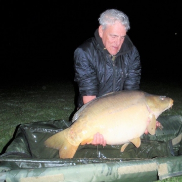 Carp (44lbs 0oz ) caught by Mike Edkins at  France.