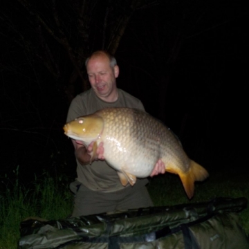 Carp (35lbs 0oz ) caught by Shaun Allen at  France.