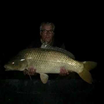 Carp (33lbs 0oz ) caught by Ray Green at  France.