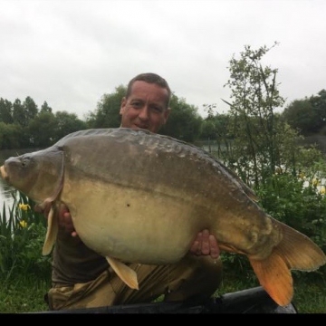 Carp (41lbs 6oz ) caught by Stephen Beaujeux at  France.