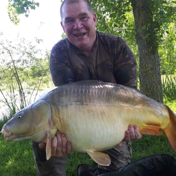                                             Philip Moore (PB): Carp 41lbs 0oz
                                    