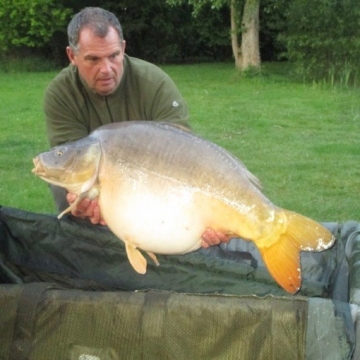                                             Stephen Eastwood: Carp 43lbs 7oz
                                    