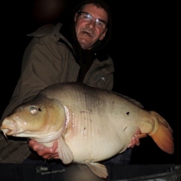                                             Bob Carey: Carp 40lbs 0oz
                                    