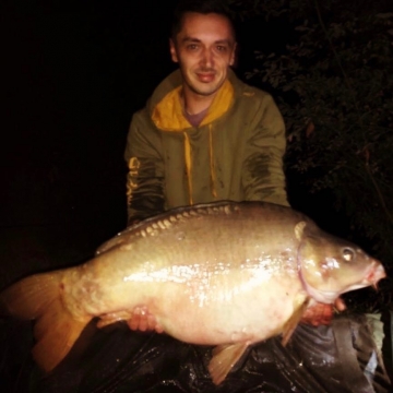                                             Lee (PB): Carp 40lbs 0oz
                                    