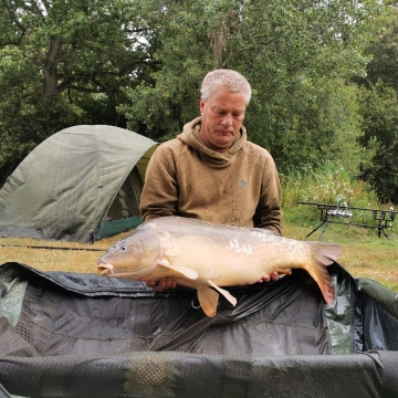 Carp (24lbs 0oz ) caught by Carsten Madsen at  France.
