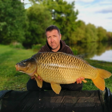 Carp (26lbs 0oz ) caught by Stu Carpenter at  France.