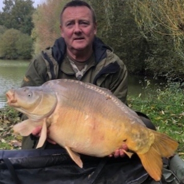 Carp (32lbs 9oz ) caught by Russell Garner at  France.