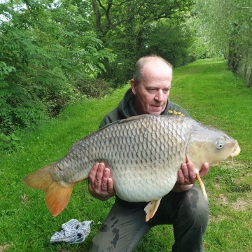 Carp (32lbs 0oz ) caught by Derek Morris at  France.