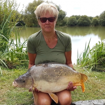 Carp (33lbs 0oz ) caught by Terri Morgan at  France.