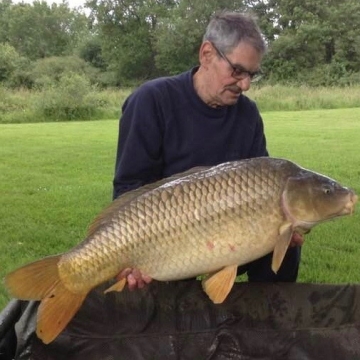 Carp (35lbs 13oz ) caught by Bob Osborne-Carey at  France.