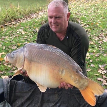 Carp (35lbs 2oz ) caught by Simon Watson at  France.