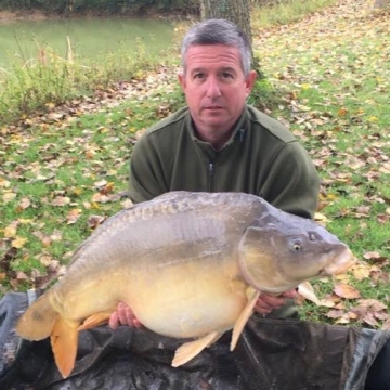 Carp (36lbs 8oz ) caught by Barry Plummer at  France.