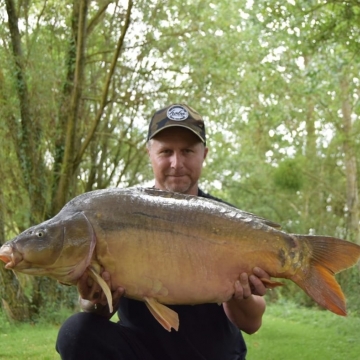 Carp (36lbs 0oz ) caught by Adam Smith at  France.