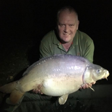 Carp (36lbs 0oz ) caught by Simon Watson at  France.