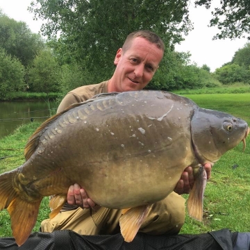 Carp (37lbs 2oz ) caught by Stephen Beaujeux at  France.