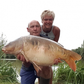 Carp (37lbs 0oz ) caught by Terri Morgan at  France.