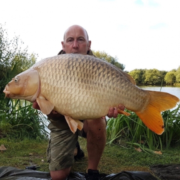 Carp (37lbs 0oz ) caught by Waine Morgan at  France.