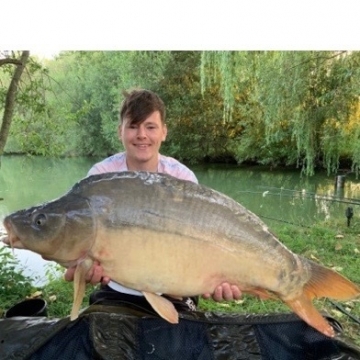 Carp (35lbs 12oz ) caught by Thomas Armes at  France.