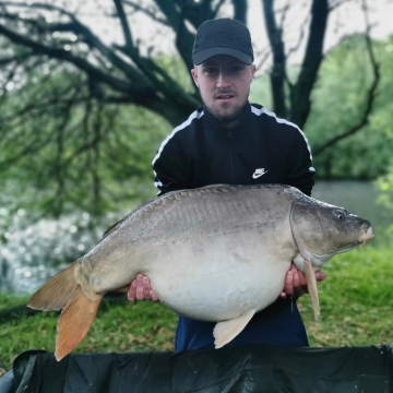 Carp (38lbs 3oz ) caught by Liam Carpenter at  France.