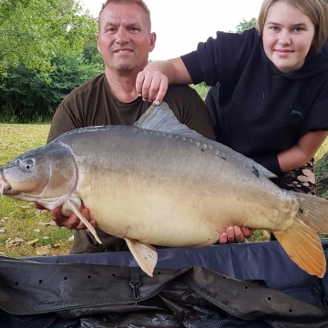 Carp (40lbs 14oz ) caught by Dave and Jessie Callow at  France.