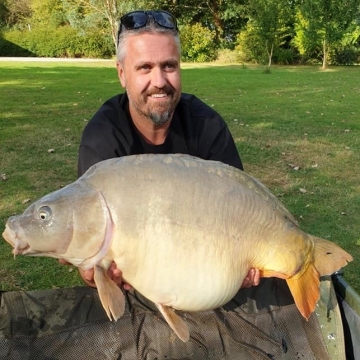 Carp (41lbs 8oz ) caught by Kevin Priest at  France.
