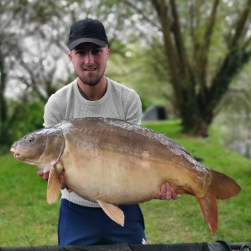 Carp (42lbs 0oz ) caught by Liam Carpenter at  France.