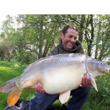 Carp (43lbs 0oz ) caught by James Stottor at  France.