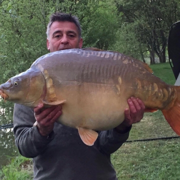 Carp (46lbs 0oz ) caught by Gilly Moore at  France.