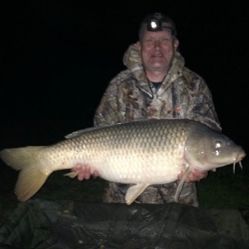 Carp (37lbs 0oz ) caught by Andy Faith at  France.