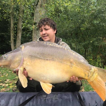 Carp (37lbs 10oz ) caught by Billy Berridge at  France.