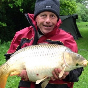 Carp (26lbs 0oz ) caught by Neil Middleditch at  France.