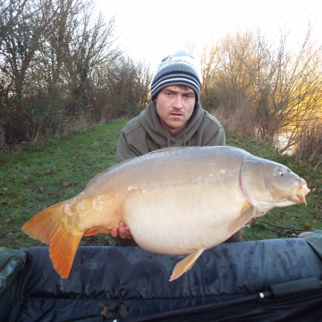 Carp (29lbs 10oz ) caught by Andy Shenton at  France.