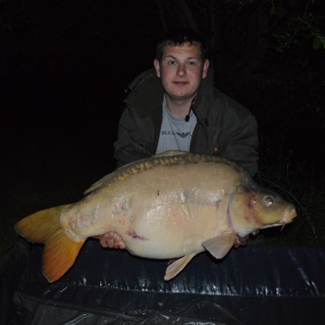 Carp (37lbs 0oz ) caught by Aaron Imisson at  France.